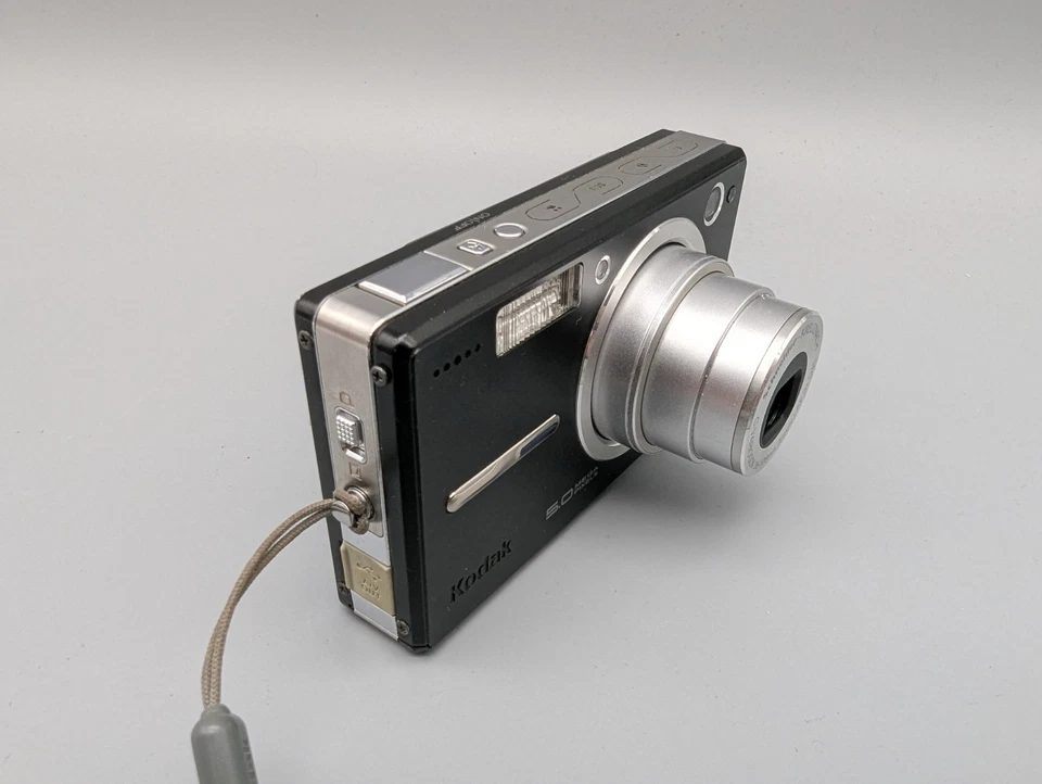 Kodak EasyShare V550 5.0 MP Digitalkamera Schwarz Y2K Retro Vintage Getestet ✅ - Bild 4 von 4