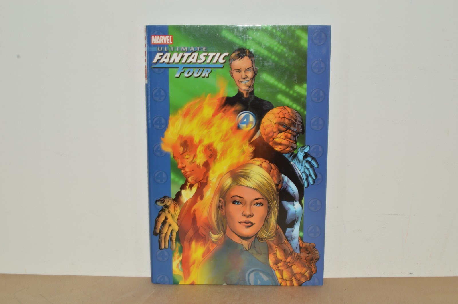 Marvel Ultimate Fantastic Four Volume 1 - Deluxe H/B Brian Bendis (#V1) 1st Ptg