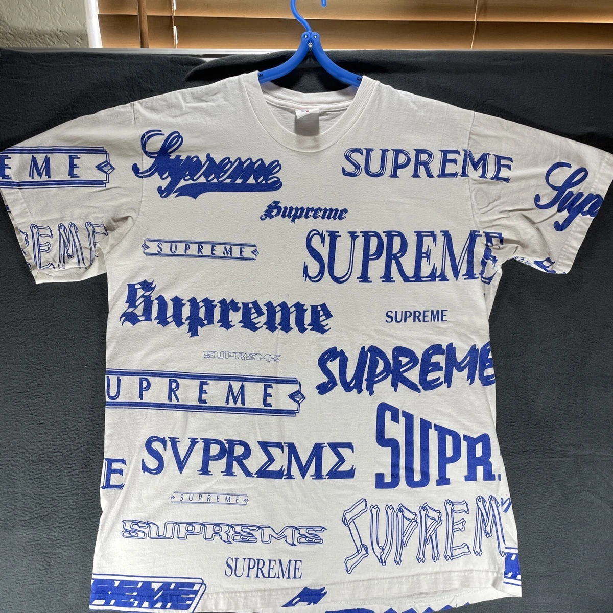 Men's Supreme T-Shirt All Over Spell-Out Print Blue & White Size Med 100%  Cotton