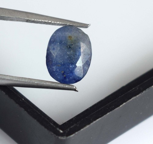 Saphir Bleu Naturel De Madagascar 2,64 Ct - Ovale, Traité, Taille Très Bien, Shola
