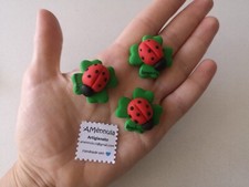 CALAMITA COCCINELLA SU QUADRIFOGLIO PERSONALIZZABILE  HANDMADE
