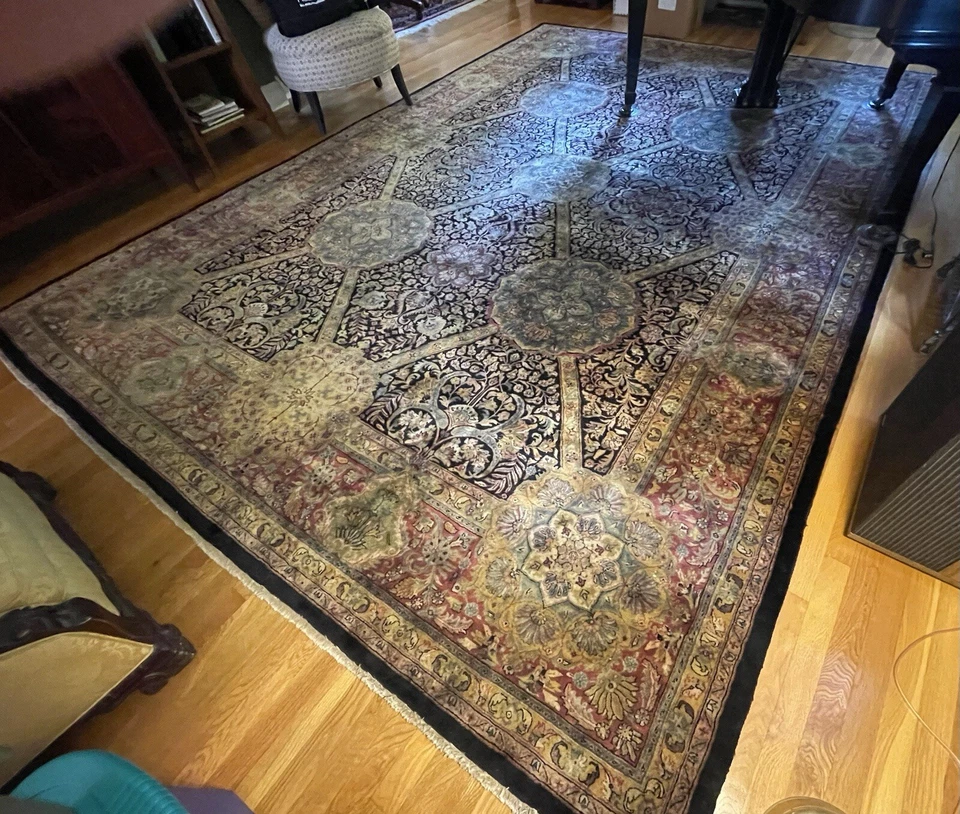 Kasha n Kashane Medallion Floral 9' x 13'  Rug from India 100% Wool - Image 3 of 4