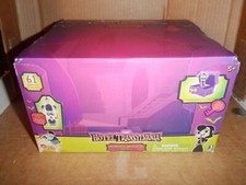 HOTEL TRANSYLVANIA 3 BOX of 36 TRUNKS MONSTER MAYHEM SERIES 1 FIGURINES UNOPENED