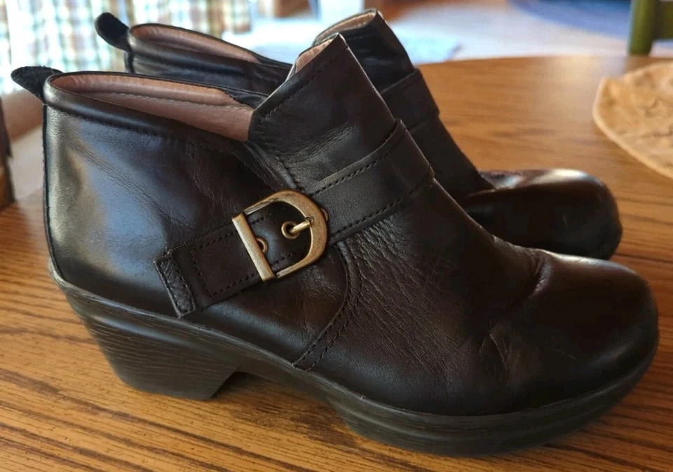 BOTINES SANITA MUJER CUERO NEGRO Talla 40 US 9 Foto 4 de 4