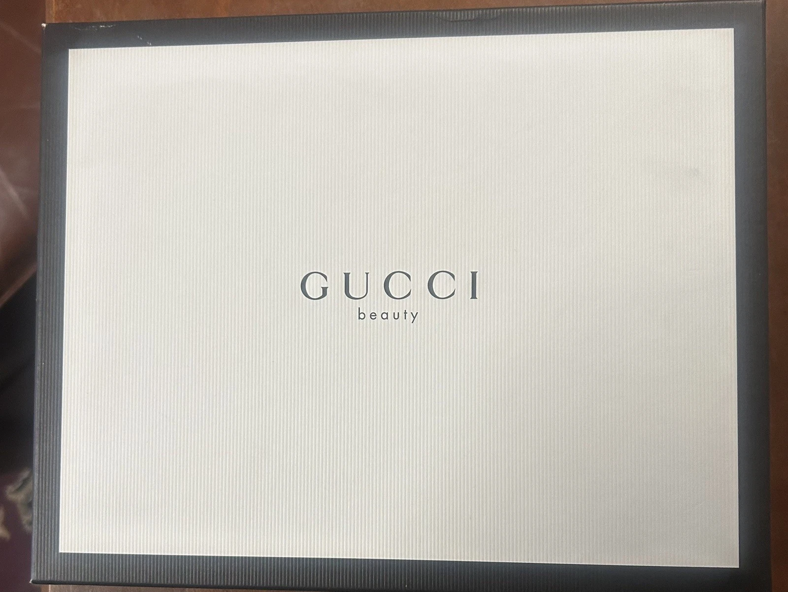 Coffret Cadeau Vide GUCCI Dimensions : 7,75