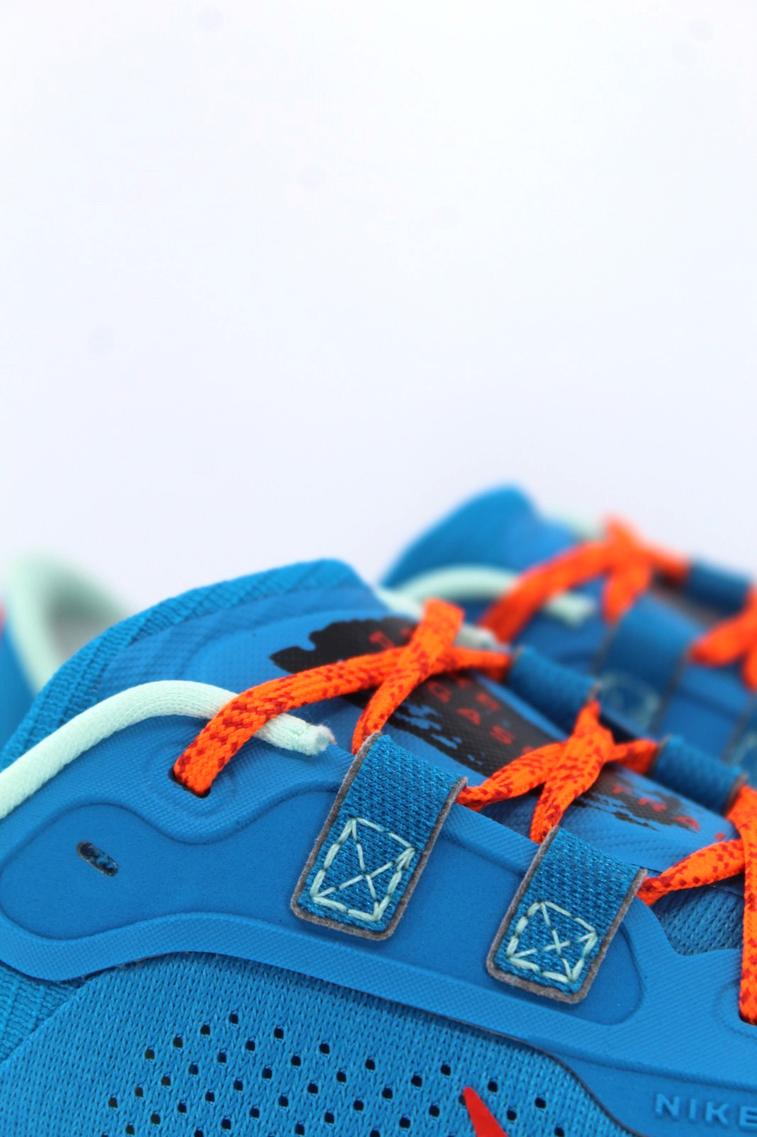 Nike Pegasus Trail 3 UK 11.5 Laser Blue Habanero Red DA8697-400 image 7