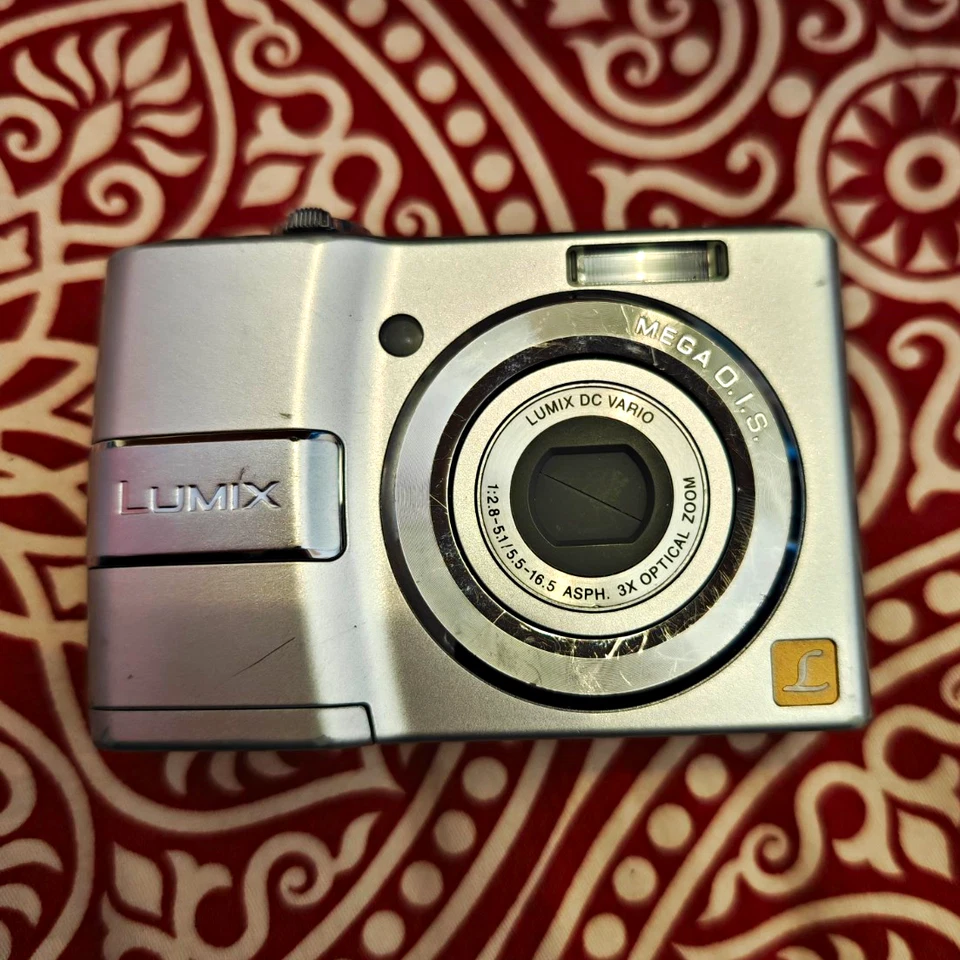 Panasonic Lumix DMC-LS80, photo 1 of 5