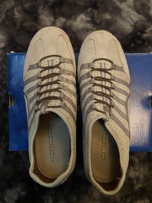 Sketchers Slip On Sneakers 