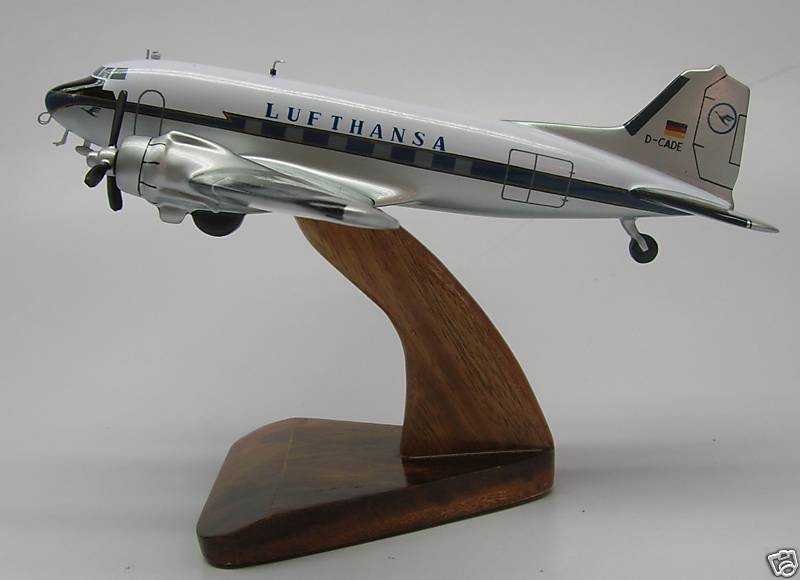 航空機・ヘリコプター Lufthansa DC10-30 1:200 Blue Box LUFTHANSA DC-10-30 D-ADMO “DORTMUND” Scale 1:200