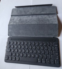 USED Apple Smart Keyboard for iPad Pro 10.5 3rd Gen iPad Air 7,8,9 - MX3L2LL/A