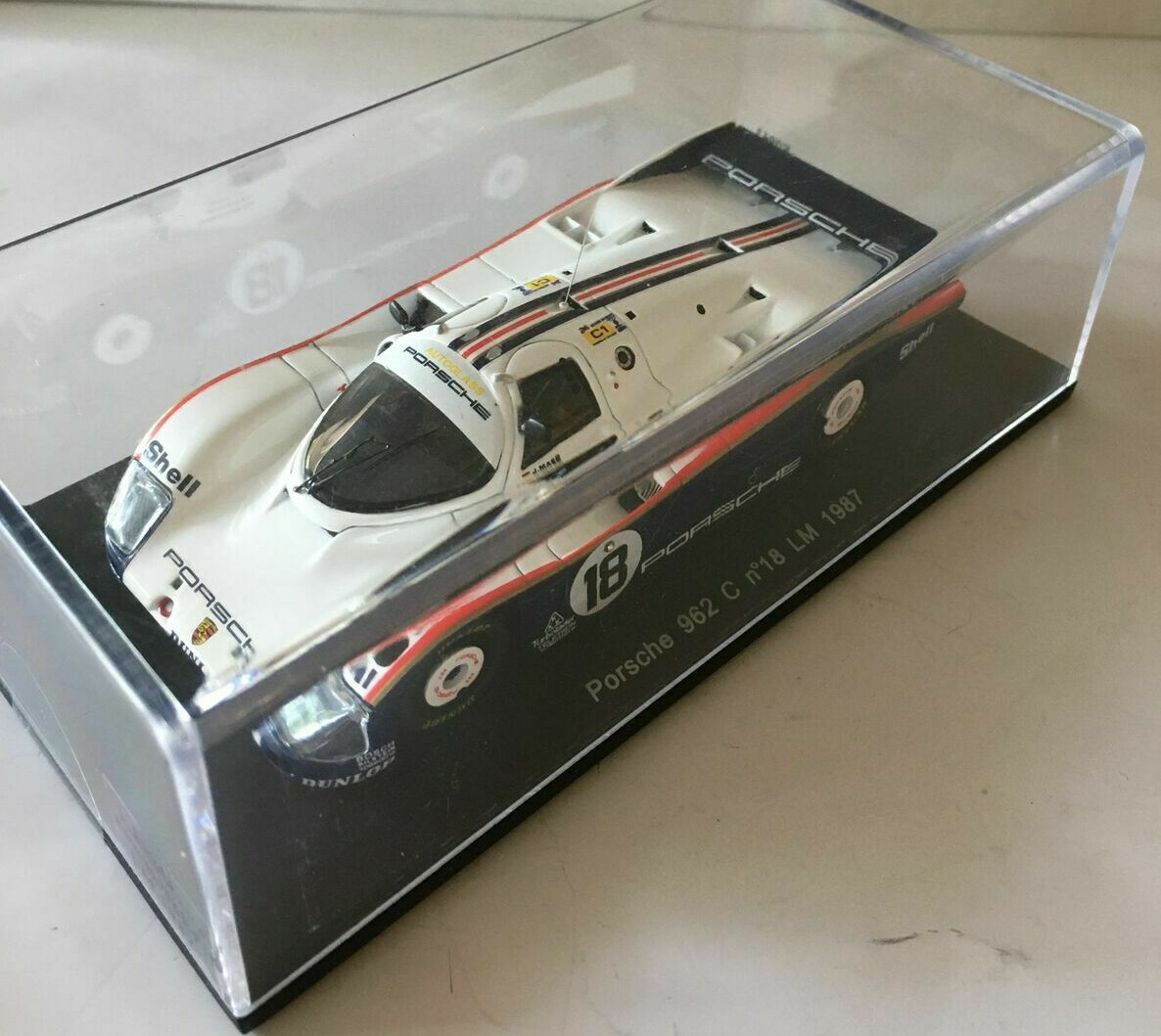 1:43 Spark Porsche 956 962 Race Car & Display Case NEW, U