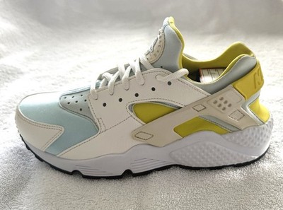 Size 9 - Nike Air Huarache Sail Glacier Blue W