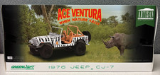 GREENLIGHT 19115 1:18 1976 JEEP CJ-7 "ACE VENTURA" WHEN NATURE CALLS