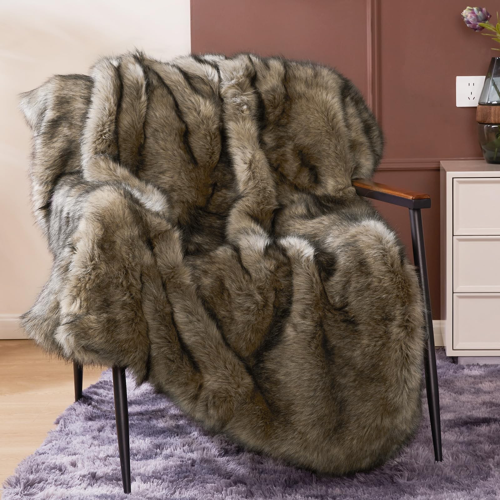 Luxury 1000GSM Faux Fur Throw Blanket, Super Thick Warm Cozy Heavy Blankets f...