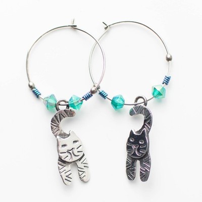 Vintage Artisan-Crafted Cat Hoop Earrings Sterling Silver 925 Mexico