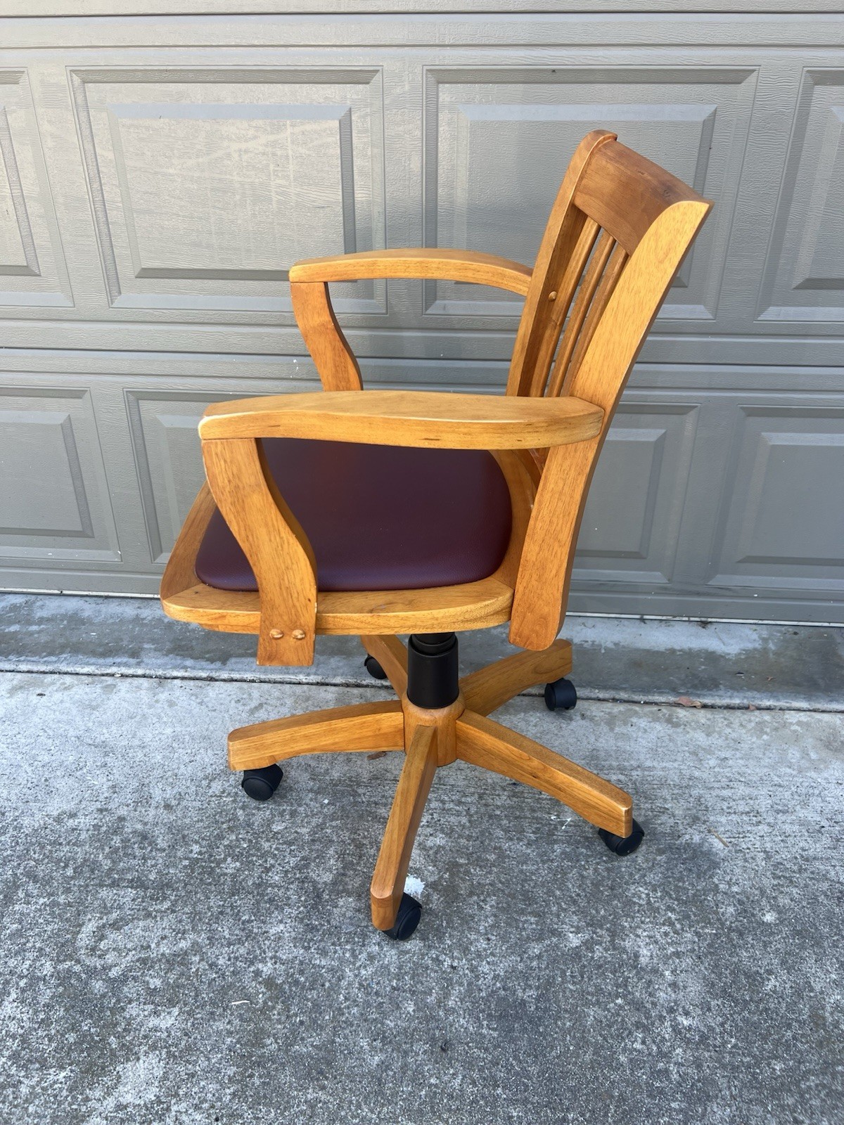 Silla de Oficina Madera Con Soporte Giratoria de Acero