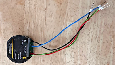 Issendorf LCN-NU16 Unterputz-Netzteil   gebraucht