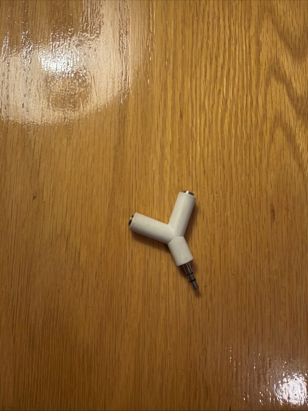 Headphone Splitter 3.5mm Aux Splitter Female to Male Audio Splitter