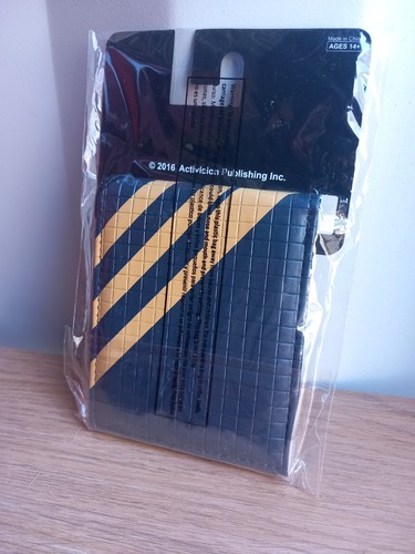 Call of Duty - Infinite Warfare Bi-Fold Wallet - Brand New 2016 - Picture 2 of 3
