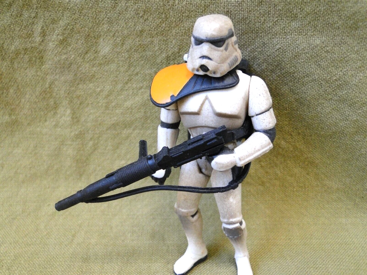Vintage 1996 Star Wars Sandtrooper w Heavy Blaster Rifle Action