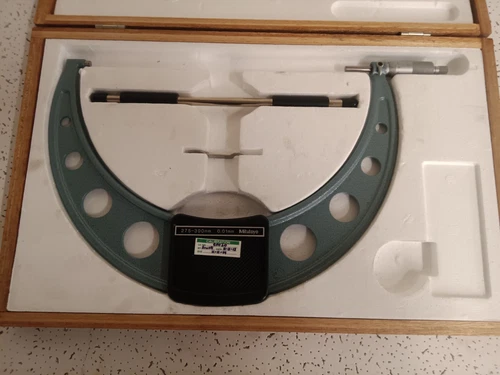 Large Mitutoyo 275 - 300 mm  0.01 mm Increment Outside Micrometer 103 - 148B 