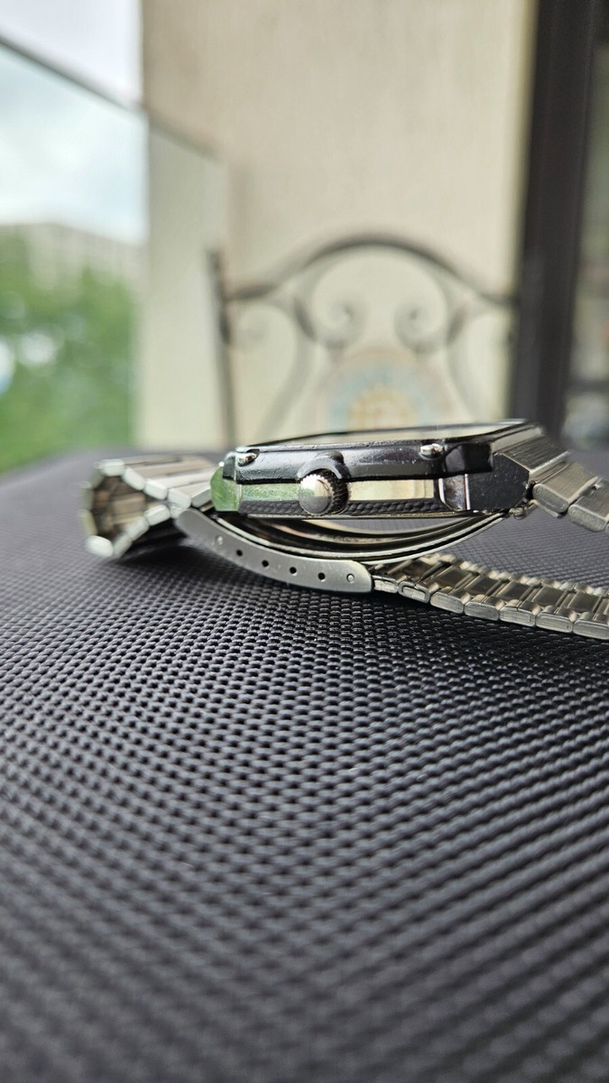 Seiko James Bond Silver Wave H357-5120 Men's Watch vintage Digital