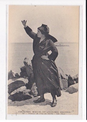 BRUSTINSEL: Frau von der Insel, C.M.C.B - sehr guter Zustand