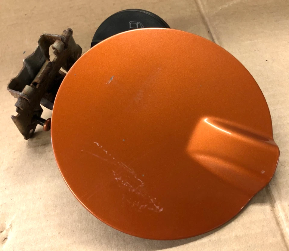 Chevy Colorado 2006 tapa de puerta de combustible 2004-2012 GMC Canyon Foto 2 de 4