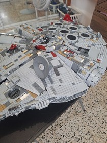 LEGO Star Wars: Millennium Falcon set (75192) PLEASE READ!