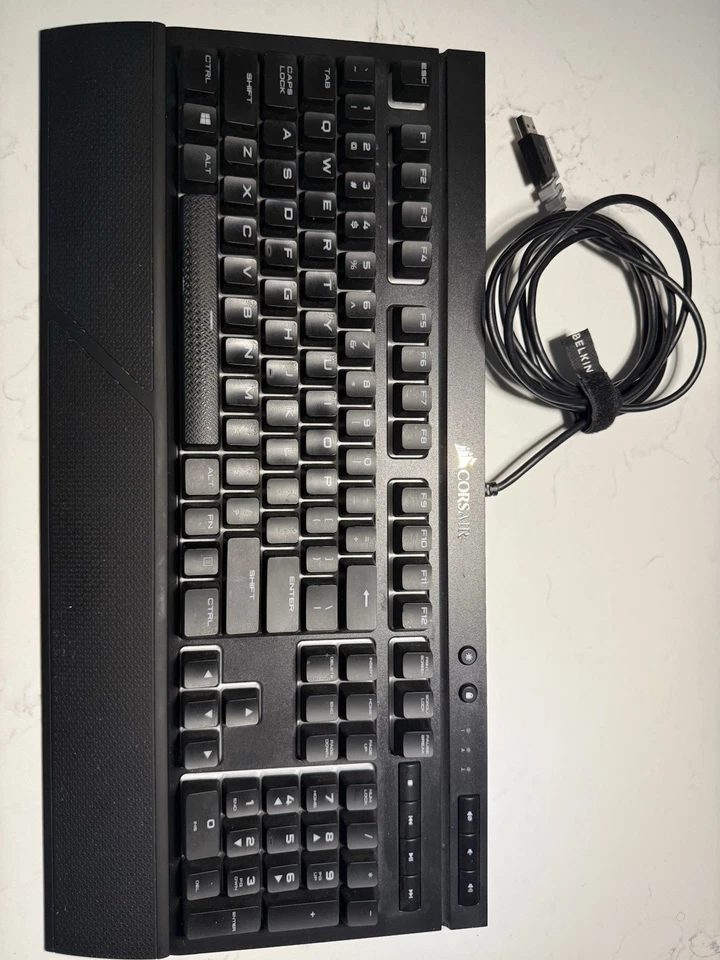 Corsair K68 RGB (CH9102010NA) Mechanical Gaming Keyboard - Image 4 of 4