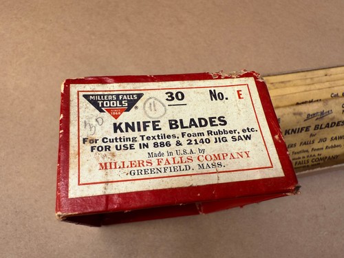 NOS - 15 Blades - MILLERS FALLS DYNO-MITE “E” JIG SAW KNIFE BLADES W/ENV & BOX - Picture 2 of 9