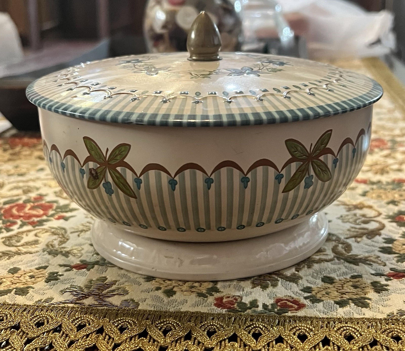 Vintage English Biscuit Tin Lidded Cookie Tin Lithograph Porcelain England Box