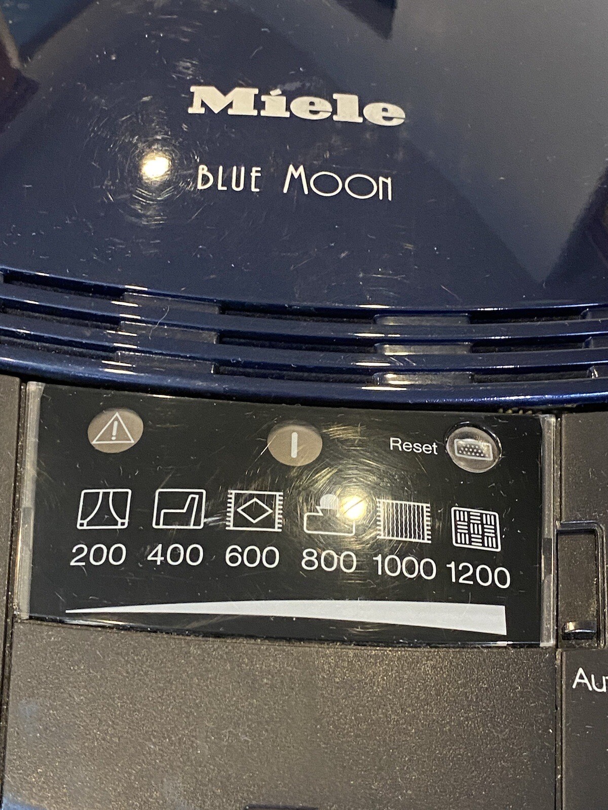 Miele Blue Moon Canister Only Vacuum Cleaner S658 Retractable Cord