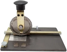 Deboss Metal Embosser Label Stamping Embossing Marking Machine w 4mm Print Wheel