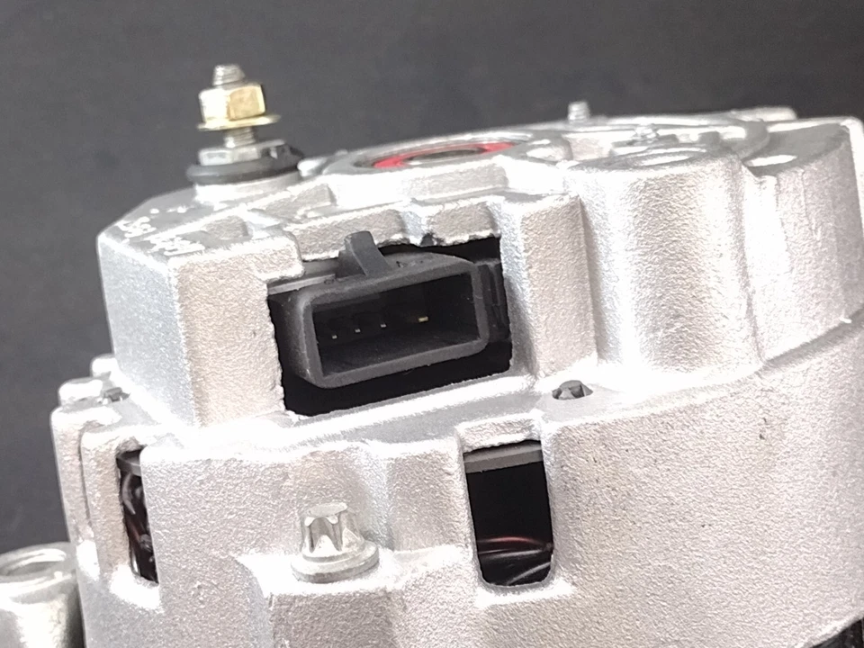 REMAN EN EE. UU., ALTERNADOR PARA CHEVROLET LUMINA 1990-1994 (3,1 L) Foto 3 de 4