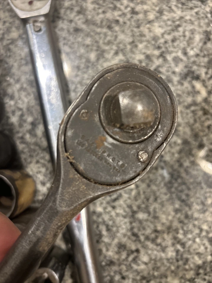 Proto Professional USA Lot of 6 Large Sockets And A Small One With 6016 Ratchet - Image 4 of 4