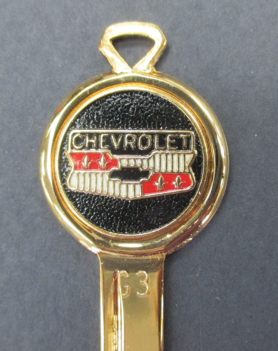 1970年代コーリー CHEVROLET Crest Enameled Gold Vintage Key B50-C 1968 1972 1976
