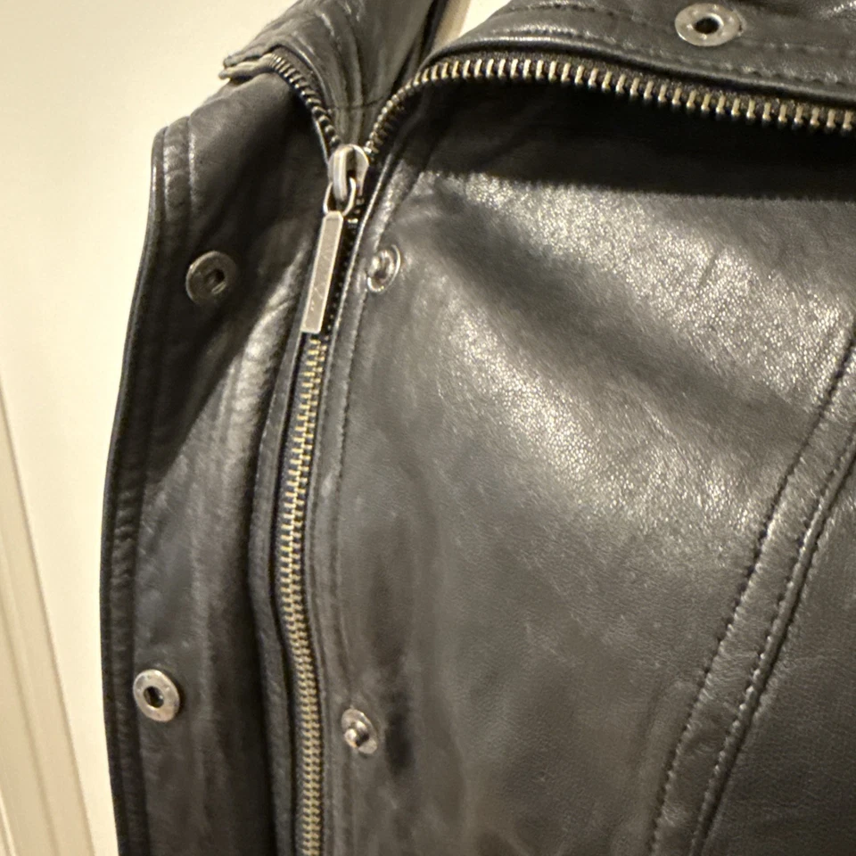 Chaqueta de cuero Vince negra cuello alto cremallera/botón para mujer talla S Foto 4 de 4