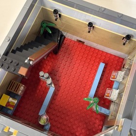LEGO Creator Expert: Palace Cinema (10232) 99% Complete With Figures Retired