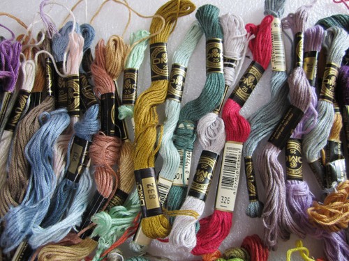 Lot of 160 DMC Embroidery Thread Floss Skeins Multiple Colors MIXED - Picture 10 of 19