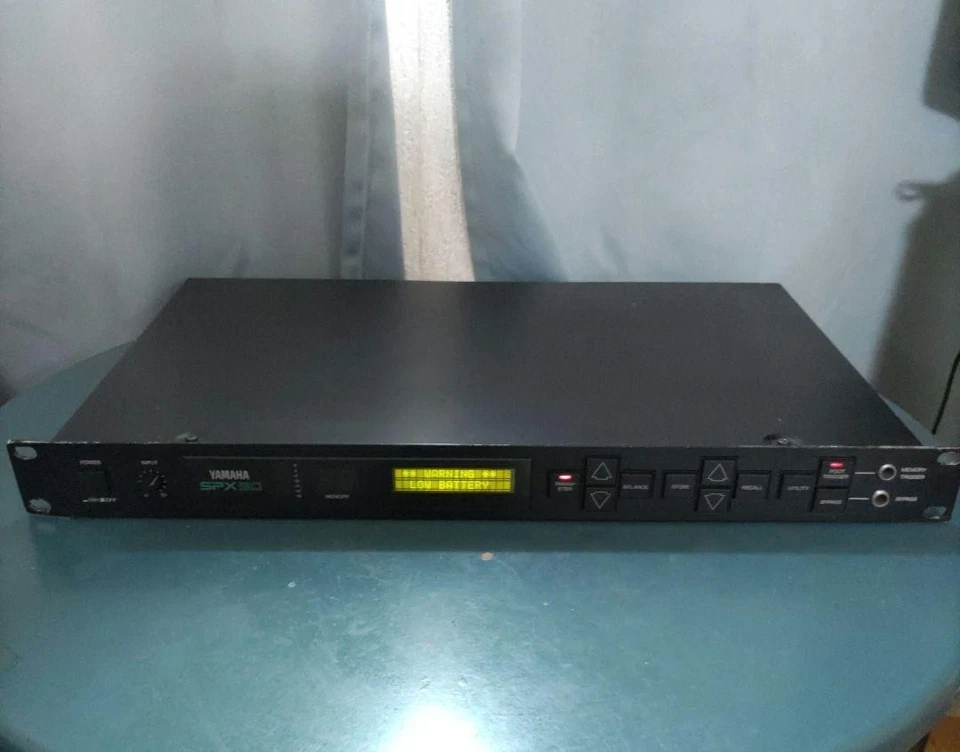 Yamaha SPX90 Digital Multi-Effects Sound Processor - Image 2 of 4