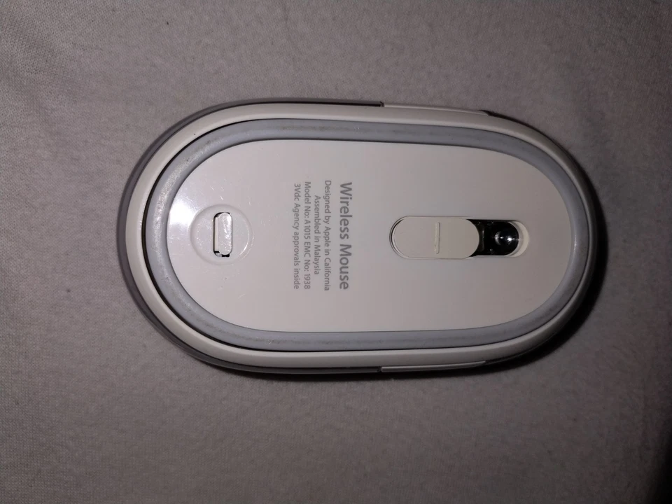 Apple Magic Mouse Wireless Weiß (A1015) - Bild 2 von 2