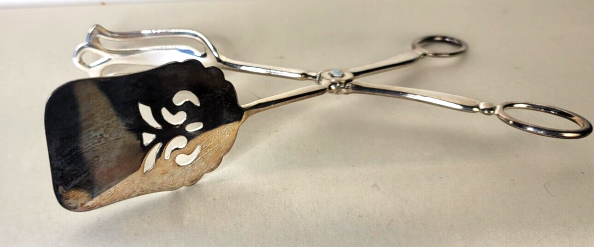 Vintage Silver Plated Made in Italy Cake or Pasteryy Tongs Scissor