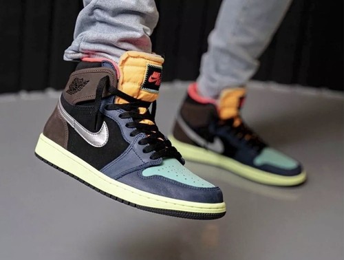 AIR JORDAN 1 HIGH OG BIO HACK BAROQUE 
