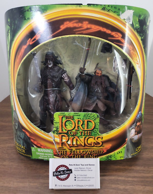 2001 ToyBiz LotR Fellowship of the Ring Uruk-Hai Warror vs. Gimli