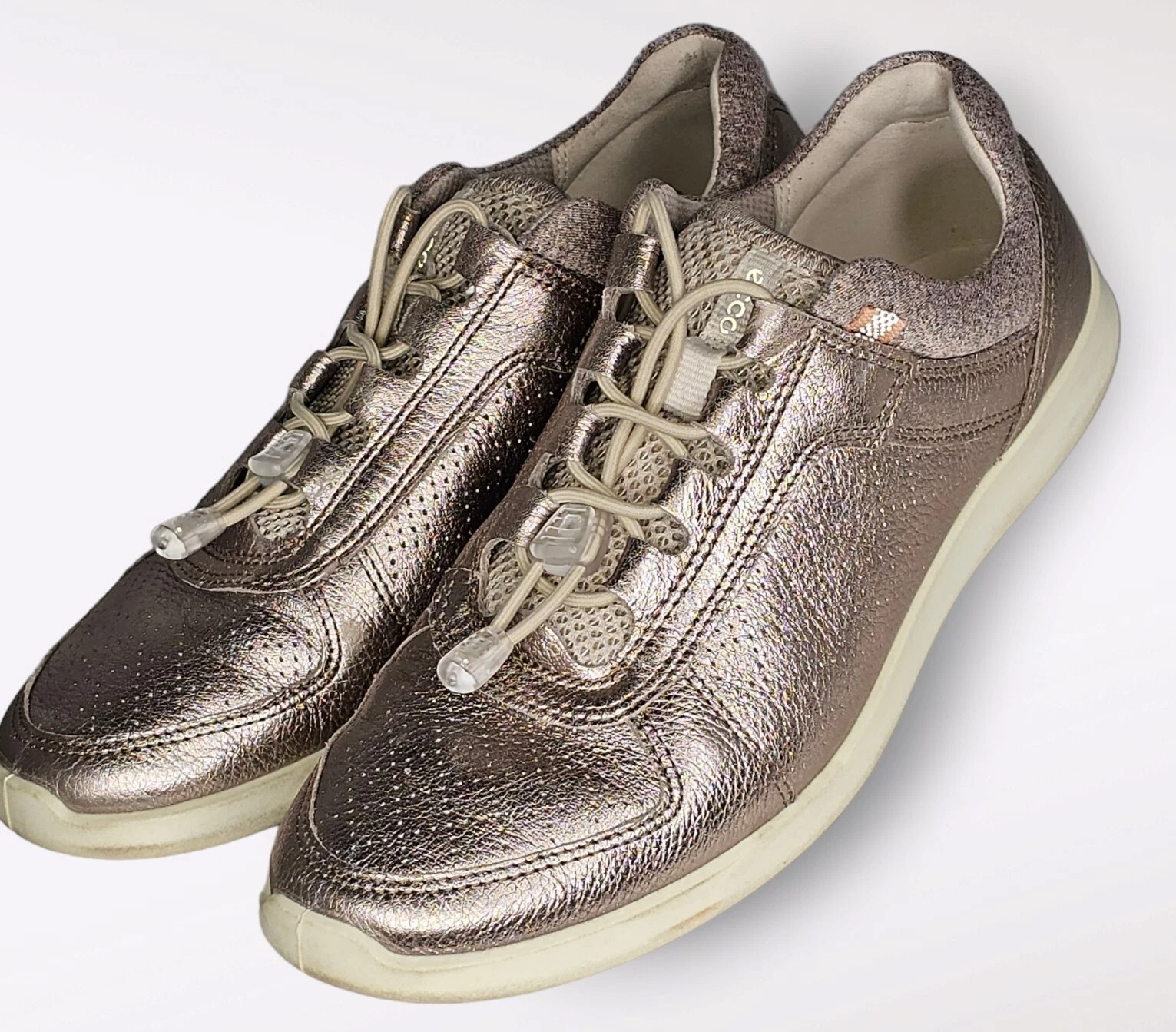 Sneaker alla moda ECCO da donna Sense Toggle oro rosa taglia 8 39. SB6