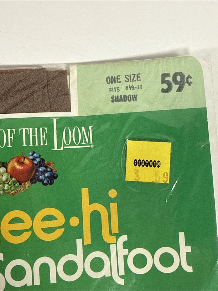 Vintage Fruit of the Loom Hosiery Lot 1970s Knee Hi Sheer Pantyhose & Sampler - Image 4 of 4