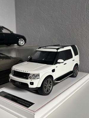 1:18 Ivy x Tailor Land Rover Discovery 4 Diecast Model