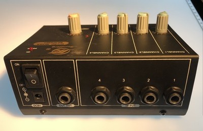4 Kanal Kompakt Mikrofon Mixer Batteriebetrieben