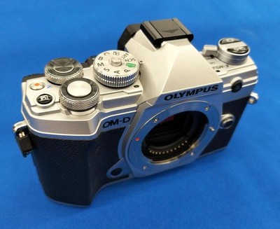 Olympus E-M5 Mark III Mirrorless Camera